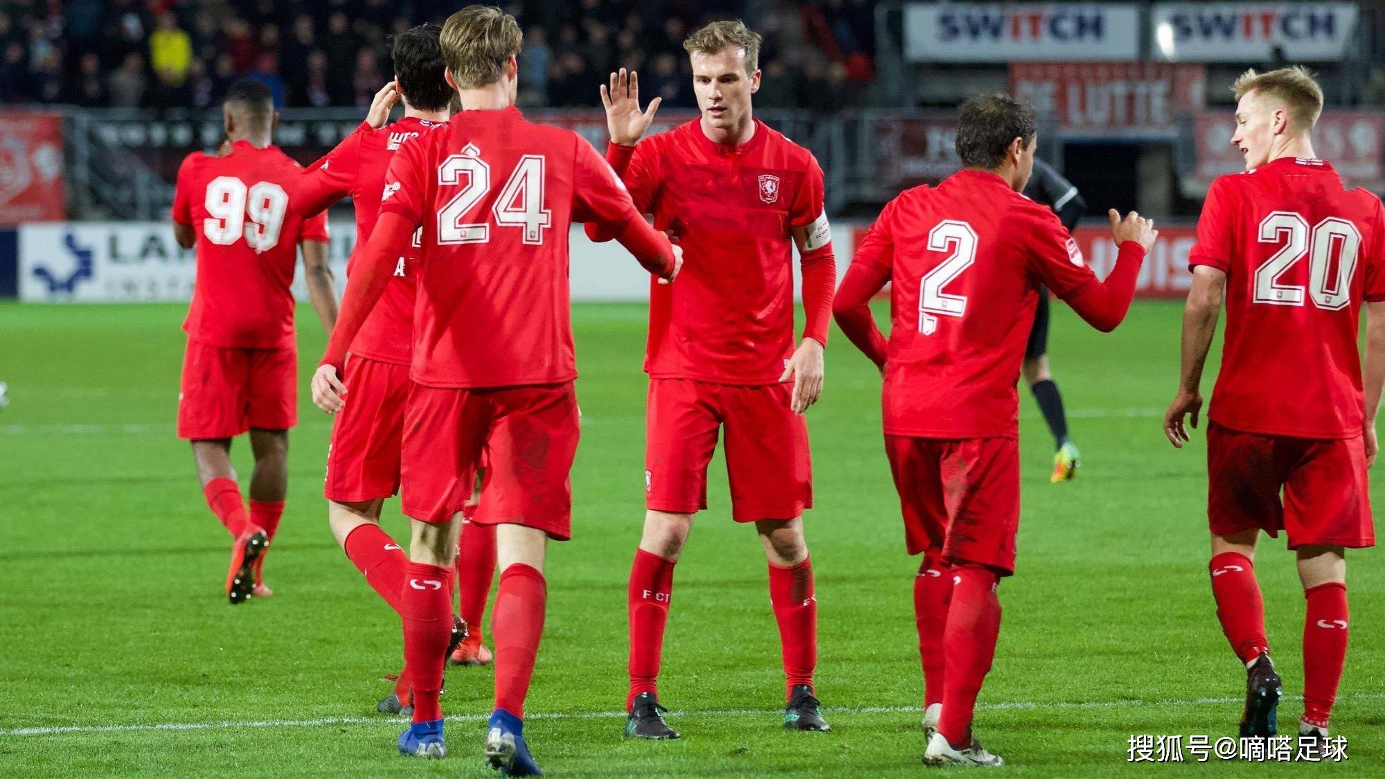 การวิเคราะห์การแข่งขันเอเรดิวิซีและลีกเอิง: ทเวนเต้ พบ อาแจ็กซ์, อฌักซิโอ้ พบ เลอ อาฟร์ ฟอร์ม, ผลงาน, ทีมเยือน