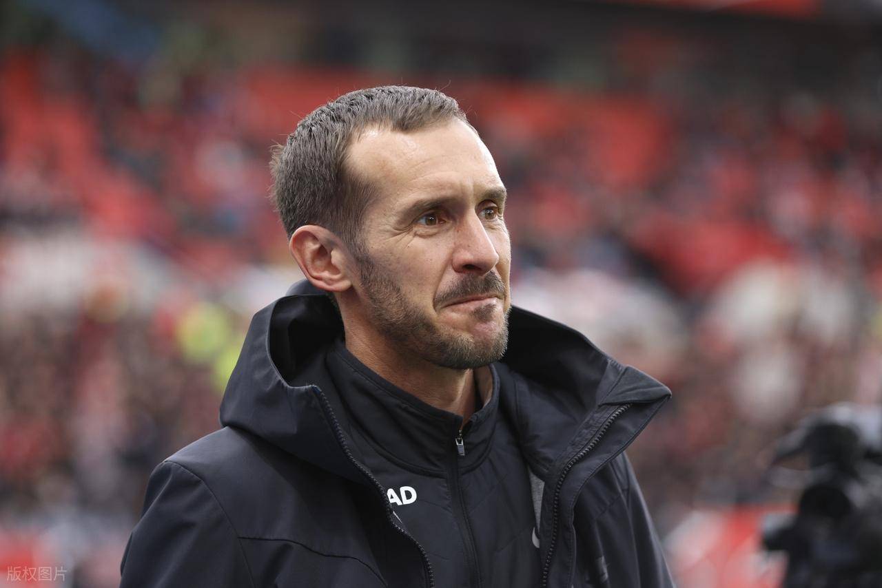 2-0: อดีตดาวเด่นแมนซิตี้ฉายแววในวัย 28 ปี ขณะที่อดีตสโมสรของเทน ฮากคว้าชัยชนะติดต่อกันเป็นนัดที่สี่ ขยับขึ้นอันดับสี่ในบุนเดสลีกา ไบเออร์ เลเวอร์คูเซ่น พบกับ เอสซี ไฟร์บวร์ก