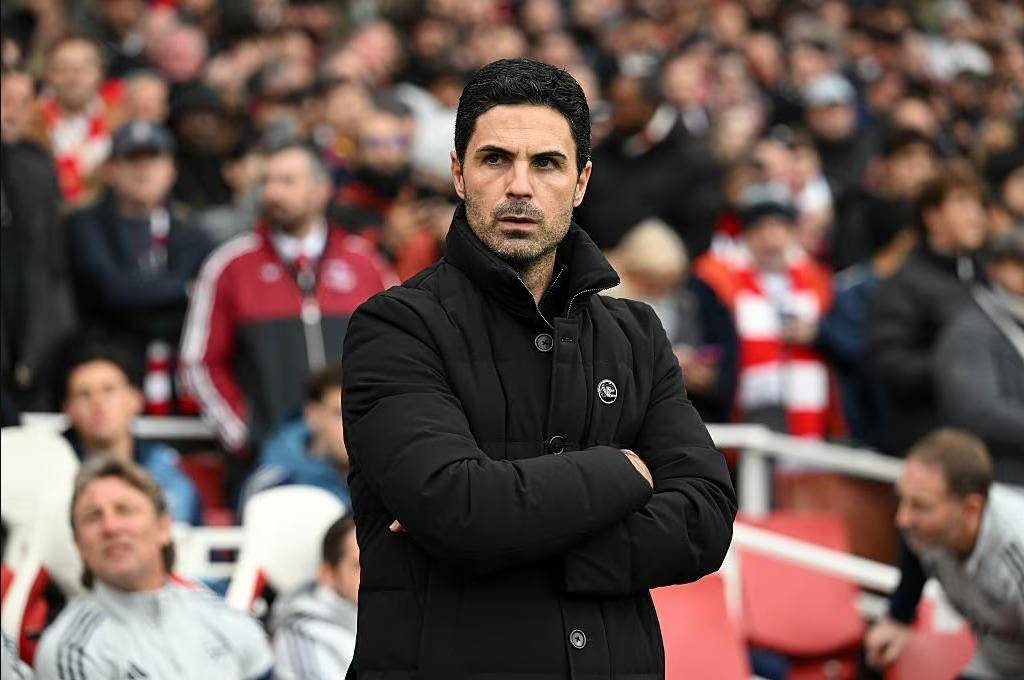 1-0, ชนะติดต่อกันเจ็ดนัด! ทีมของกวาร์ดิโอลากำลังร้อนแรง พุ่งทะยานนำในสามรายการ หกแต้มเหนือแมนเชสเตอร์ ซิตี้, เจ็ดแต้มเหนือลิเวอร์พูล พวกเขากำลังมุ่งหน้าสู่แชมป์ คริสตัล พาเลซ อาร์เซนอล แชมเปียนส์ลีก