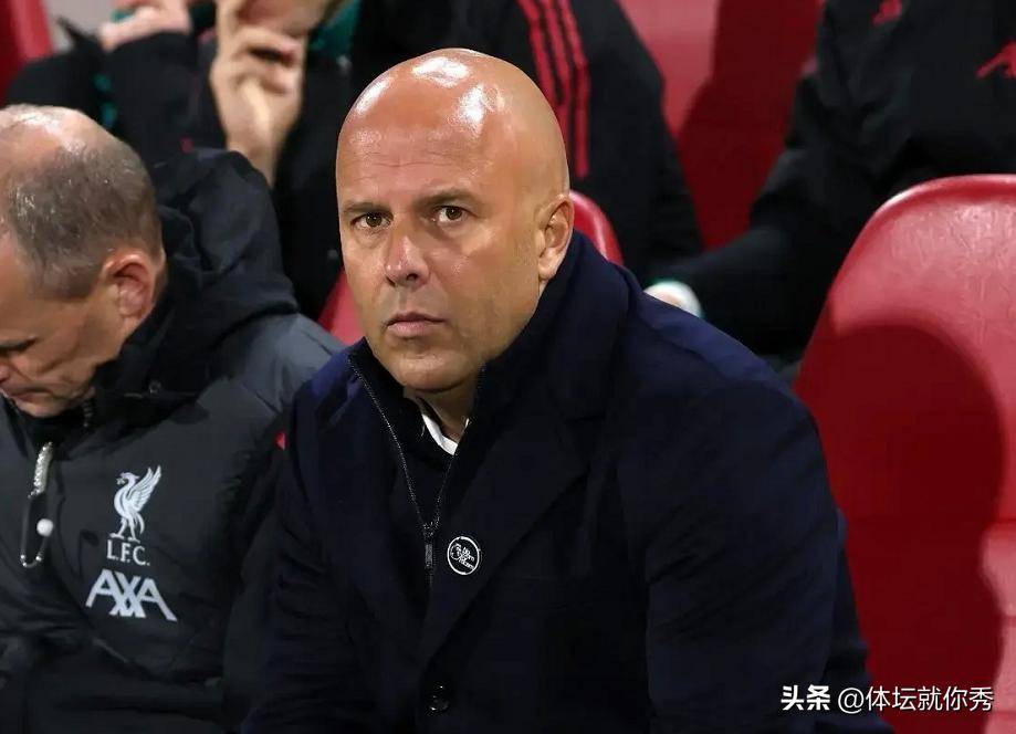 พรีเมียร์ลีกอยู่ในความวุ่นวาย! แมนเชสเตอร์ ยูไนเต็ด คว้าชัยชนะติดต่อกันเป็นครั้งที่สาม, ลิเวอร์พูลพ่ายแพ้อย่างน่าตกใจ 2-3, เชลซีแพ้ 1-2, ขณะที่อาร์เซนอลยังคงมั่นคง