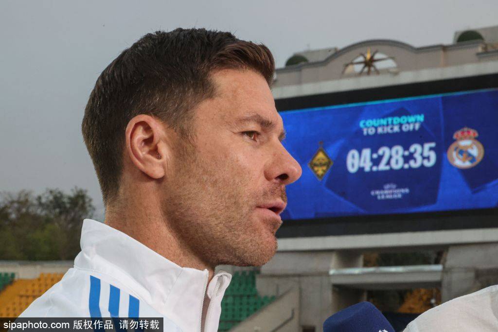 เทรนต์ อเล็กซานเดอร์-อาร์โนลด์: การฟื้นฟูตำแหน่งแบ็กขวาของเรอัล มาดริด หรือความท้าทายที่ยากลำบาก? การแข่งขัน | ลิเวอร์พูล | แชมเปียนส์ลีก