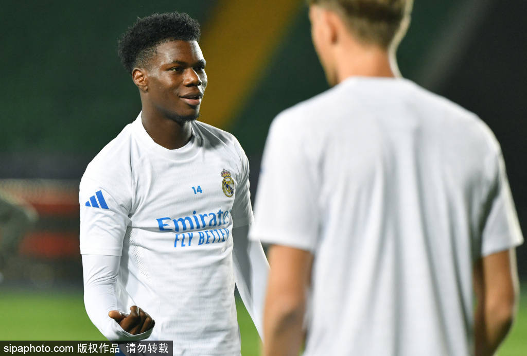 ชาบี อลอนโซ่ และ วินิซิอุส: จากสโมสรโลกสู่เบอร์นาเบว – การต่อสู้เชิงกลยุทธ์ที่ฝังลึกเบื้องหลังการแข่งขันที่เต็มไปด้วยความตึงเครียด | กลยุทธ์ | การเผชิญหน้า