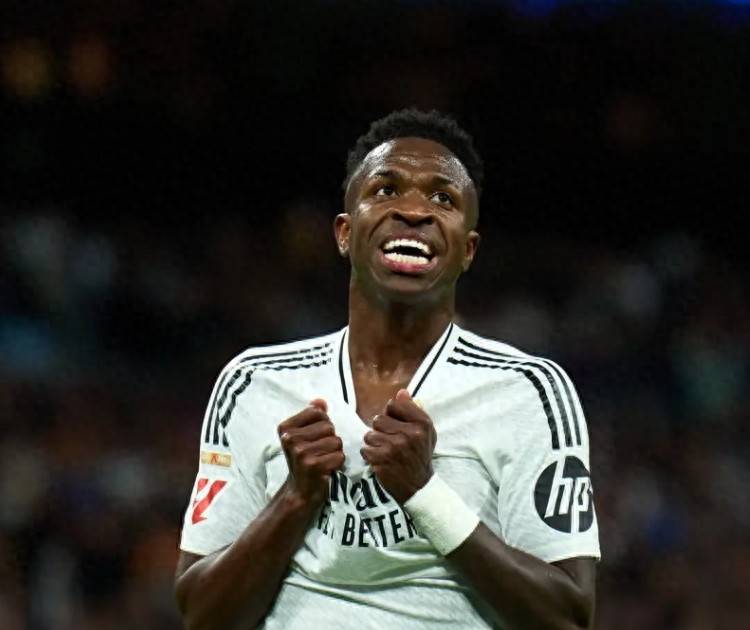 กลยุทธ์แบ่งแยกและพิชิตของลาลีกา! ดาวเตะมูลค่า 150 ล้านยูโรของเรอัล มาดริด ถูกยั่วยุสองครั้งโดยคู่แข่ง: ใช้เอ็มบัปเป้เพื่อทำให้เขาโกรธ เกมของวินิซิอุสกับโกเก้