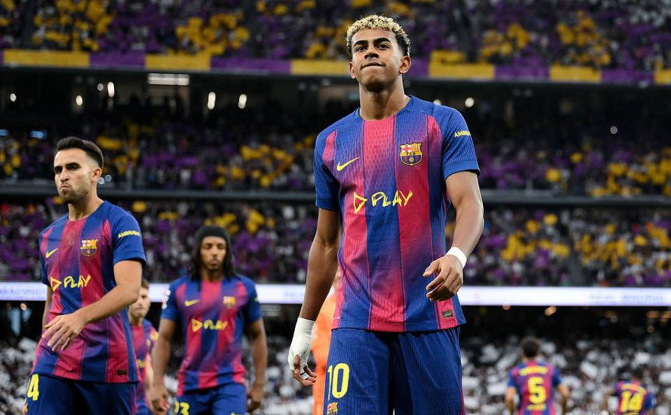 ยาร์โมเลนโก: สมบัติหรือคำสาปของบาร์เซโลนา? ความไม่พอใจของเรอัล มาดริดต่อวินิซิอุส