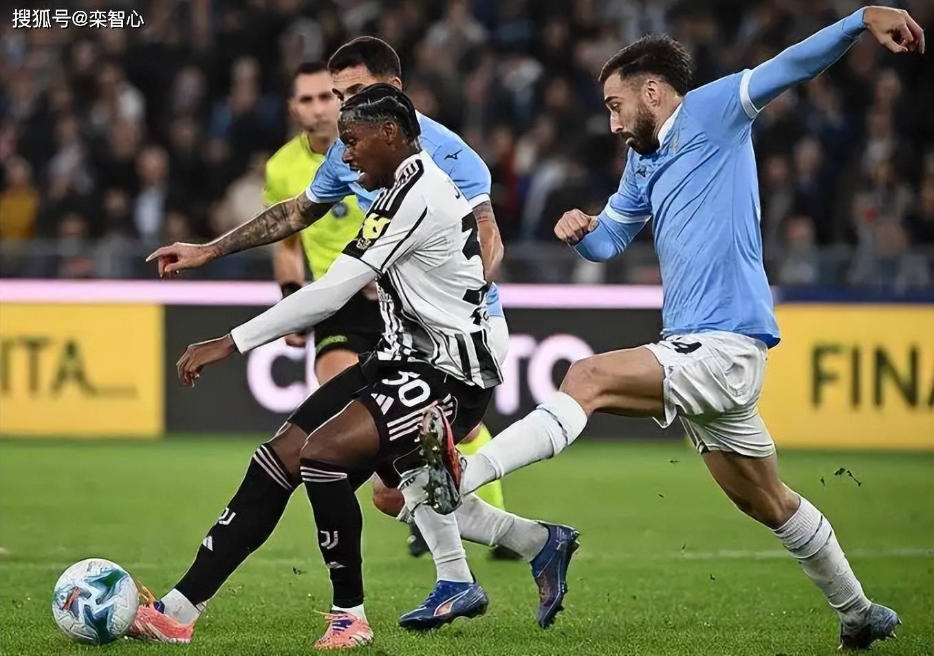 ยูเวนตุสประสบความพ่ายแพ้ในลีกสามนัดติดต่อกัน โดยไม่สามารถทำประตูได้ในทั้งสามนัด และไม่ชนะในห้าเกมติดต่อกัน! คืนนี้พวกเขาตั้งเป้าที่จะกลับมาสู่เส้นทางแห่งชัยชนะ! _อูดิเนเซ่_ เริ่มต้นแคมเปญแชมเปียนส์ลีกของพวกเขา