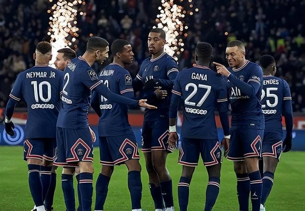 ปารีส เอฟซี พบ ลียง: การวิเคราะห์และข้อได้เปรียบ