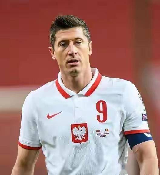 หายใจไม่ออก! อาร์เซนอลทุ่มเงิน 180 ล้านปอนด์ในการเซ็นสัญญานักเตะใหม่สามคน แต่กลับไม่สามารถอุดช่องโหว่ในแนวรับได้ – มิเกล อาร์เตต้า กำลังเสี่ยงเพื่อลุ้นแชมป์จริงๆ หรือ? เซ็นเตอร์แบ็ค กองกลาง แชมเปี้ยนส์ลีก