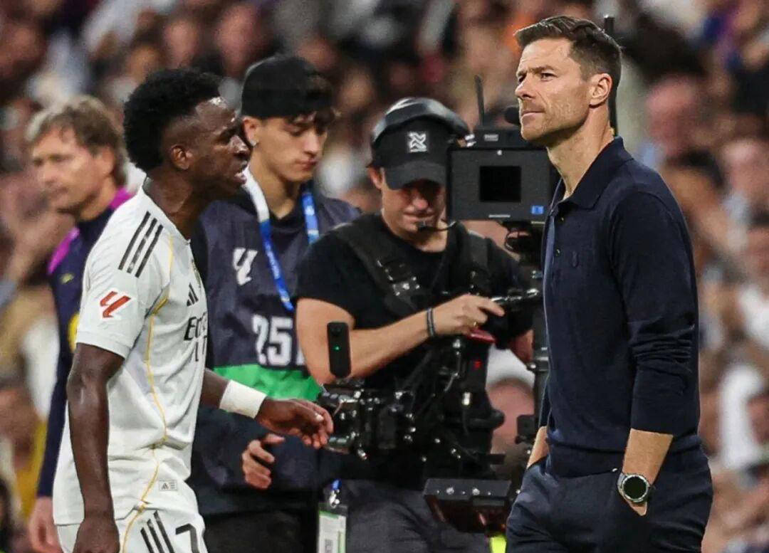 แมนเชสเตอร์ ยูไนเต็ด วางแผนที่จะไล่ล่ากองกลางของดอร์ทมุนด์, ซิเมโอเน่แย้มถึงการต่อสัญญากับแอตเลติโก เบลลิงแฮม แมตช์ แอตเลติโก มาดริด