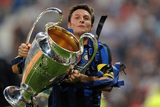 อินเตอร์ มิลาน จับตาดาวรุ่งเซเรียอา นิโก้ ปาเชโก้ – พวกเขาจะต้านทานการแข่งขันจากเรอัล มาดริดได้หรือไม่? _กัปตันซาเน็ตติ_ _โคโม_ _เรอัล มาดริด_