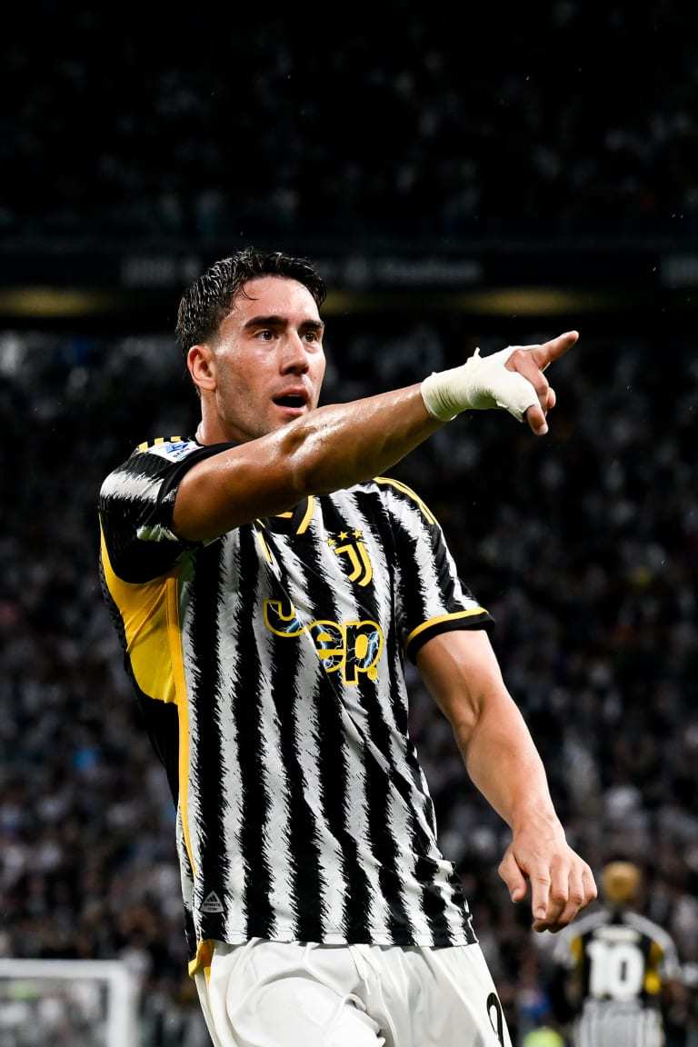 การทำนาย: นาโปลี 1-2 ยูเวนตุส ลาซิโอ 2-0 โบโลญญา คาลยารี 1-1 โรม่า _อิลดิซ_ เซเรีย อา