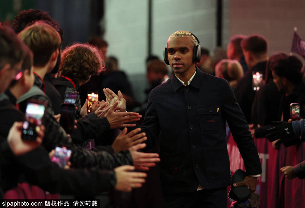 คริสตัล พาเลซ คว้าชัยชนะในดาร์บี้แมตช์นอกบ้านอีกครั้ง: ทำสถิติเทียบเท่าผู้ชนะดาร์บี้แมตช์ในลอนดอนตั้งแต่ปี 2018 ถึง 2024! _ชัยชนะ_การแข่งขัน_การโจมตี