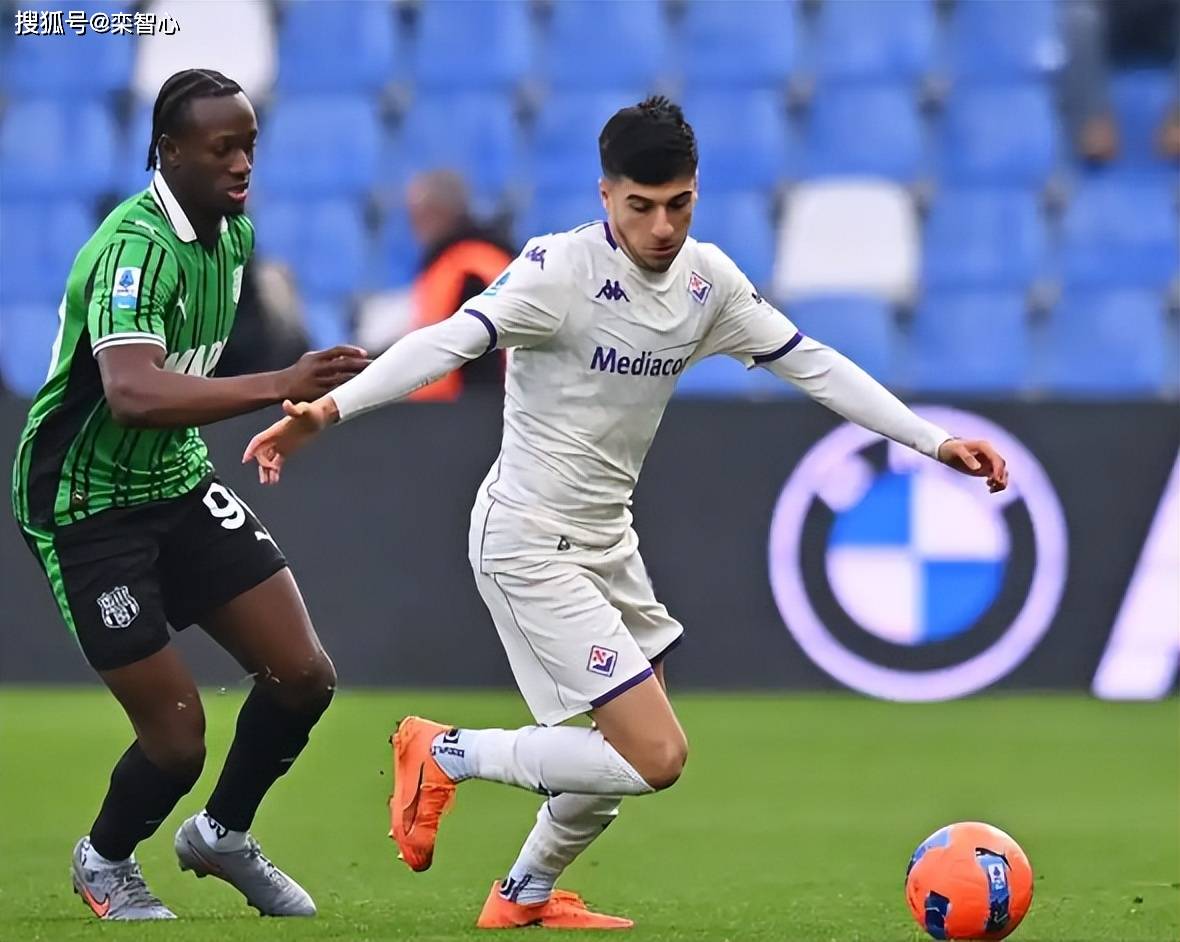 ซัสซูโอโล่พ่ายแพ้อย่างหนัก 1-3, อดทนกับการพ่ายแพ้ในลีกเป็นครั้งที่เจ็ด, ยังไม่ชนะใน 14 นัดในฤดูกาลนี้ และปัจจุบันอยู่อันดับสุดท้ายของตาราง! ซัสซูโอโล่ พบ ฟิออเรนติน่า, เซเรีย อา