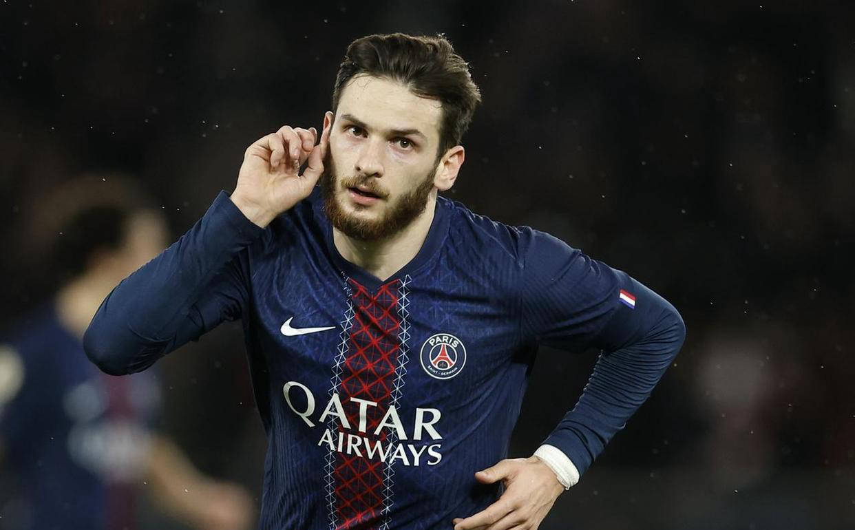 ตารางคะแนนล่าสุดลีกเอิงเผย: ปารีส แซงต์-แชร์กแมงถล่มคู่แข่ง 5-0 แต่ยังคงอยู่อันดับสอง, ลีลล์สร้างความประหลาดใจขึ้นนำ _การแข่งขัน_น็องต์_เวสลี่ย์