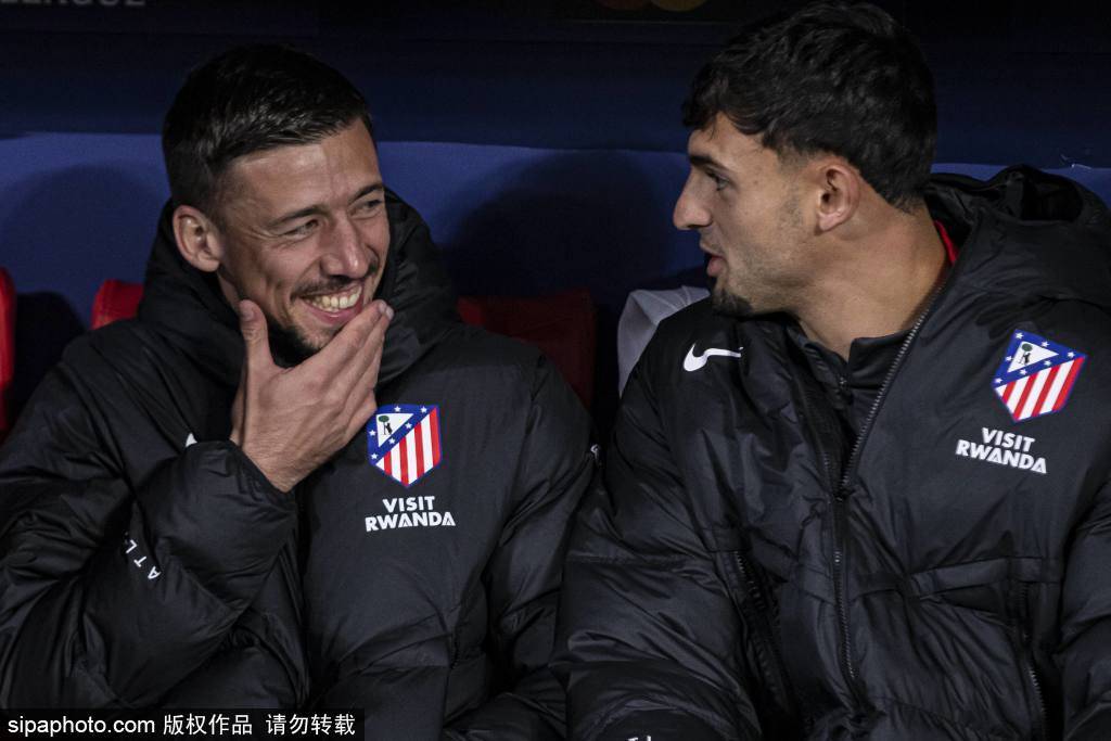 การเดินทางกลับมาของท็อตแนม: การทำประตูตัวเองของชิมาอู, การวิเคราะห์ทางยุทธวิธี และเบื้องหลังของการแข่งขันรอบแบ่งกลุ่มแชมเปียนส์ลีก_แมตช์_สลาเวีย_สลาเวีย