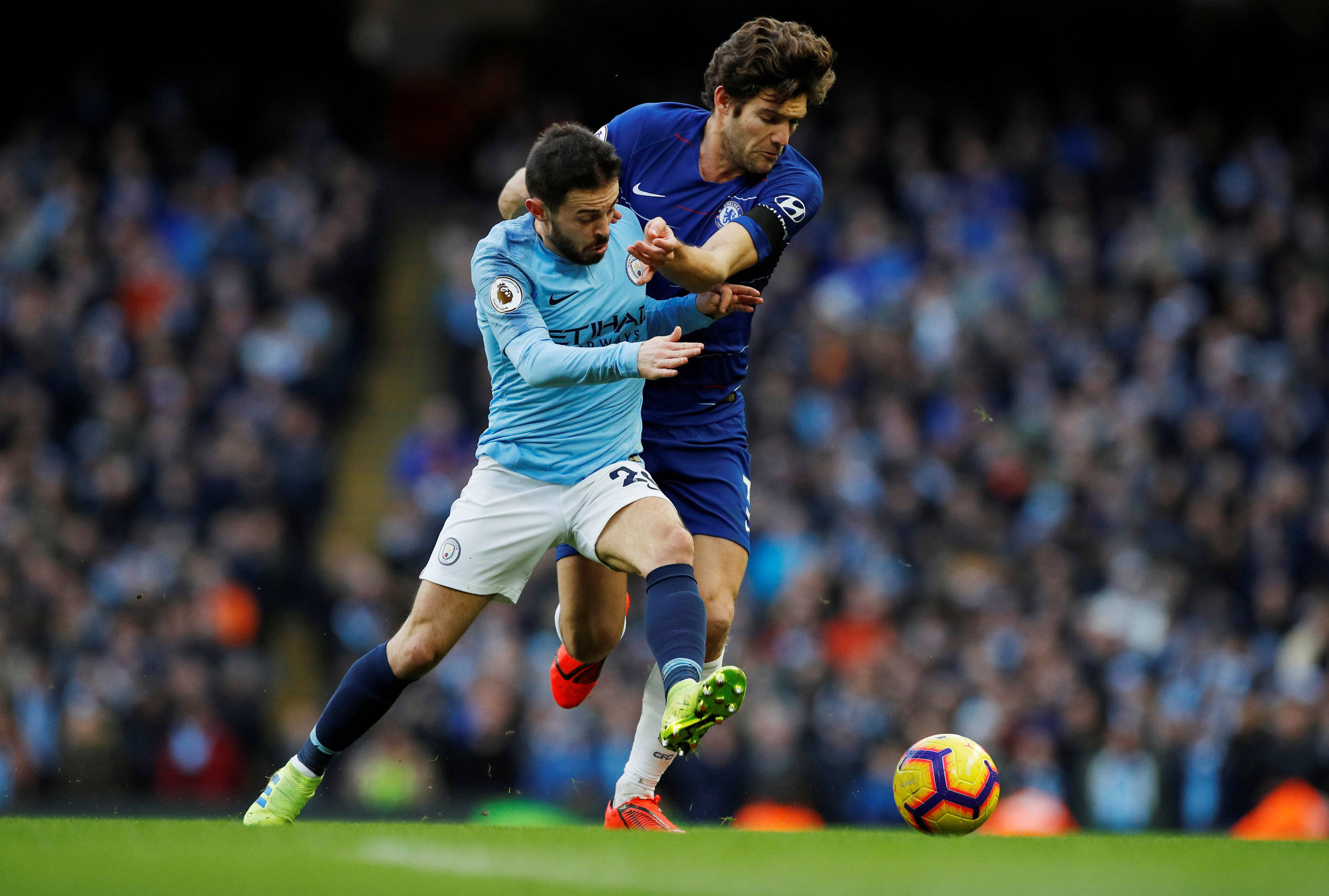 วันพุธ 010 แชมเปียนส์ลีก: ไบเออร์ พบกับ เดอะ แม็กพายส์! แชมป์บุนเดสลีกาคนใหม่เผชิญหน้ากับทีมหน้าใหม่จากพรีเมียร์ลีกในการปะทะอันดุเดือดจาก 'กลุ่มแห่งความตาย' ไบเออร์ เลเวอร์คูเซ่น พบกับ อาร์เซนอล