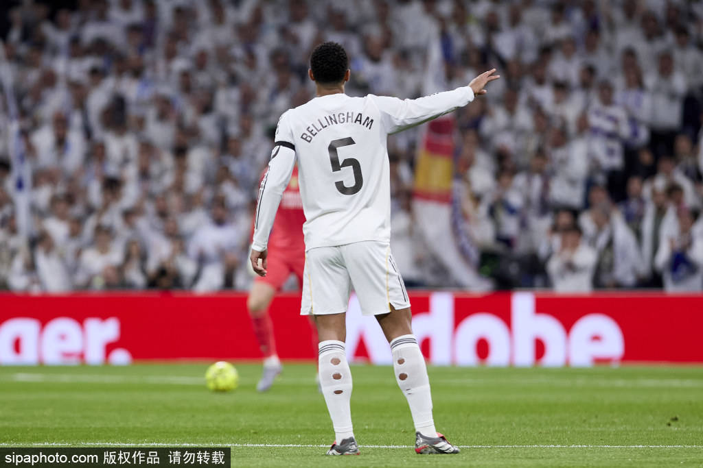 ภาพยนตร์เรื่อง Sweet December: เส้นทางสู่การฟื้นฟูของบาร์เซโลนา _บาร์เซโลนา_การแข่งขัน_เรอัล มาดริด