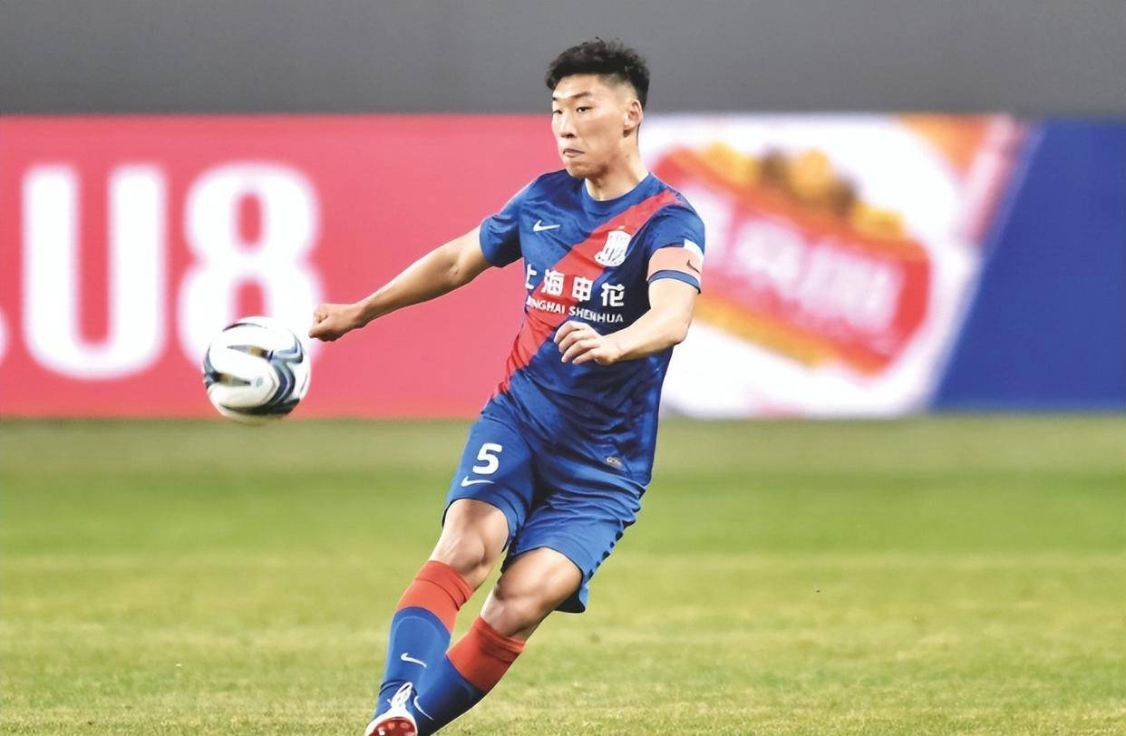 ข่าวลือเกี่ยวกับการยกเลิกสัญญากับเซี่ยงไฮ้ เสิ่นหัวของจู เฉินเจี๋ยในช่วงตลาดซื้อขายนักเตะฤดูหนาวนั้นไม่มีมูลความจริง ข้อกล่าวอ้างเกี่ยวกับการย้ายไปนาโปลีและคำสัญญาจากคอนเต้ว่าจะให้ตำแหน่งตัวจริงนั้นไม่เป็นความจริง