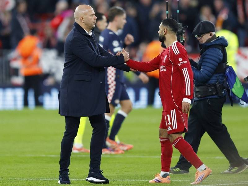 สามทีมจากพรีเมียร์ลีกมีโอกาสเข้ารอบแปดทีมสุดท้ายแชมเปียนส์ลีก; คู่แข่งของอาร์เซนอลเปลี่ยนผู้จัดการทีมในนาทีสุดท้าย; ลิเวอร์พูลเหลือผู้เล่นเพียง 19 คนในทีมชุดแข่งขัน วันแข่งขัน: นิวคาสเซิล ยูไนเต็ด พบ อินเตอร์ มิลาน