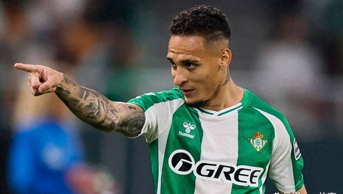 อาโอกิและฮอร์เลนทำประตูได้สองครั้ง มาร์เรสก้าฟอร์มร้อนแรง: ดาวที่ออกจากแมนเชสเตอร์ ยูไนเต็ด ตอนนี้ 'เกิดใหม่' _แชมเปียนส์ลีก_ มาร์กเซย_ นาโปลี