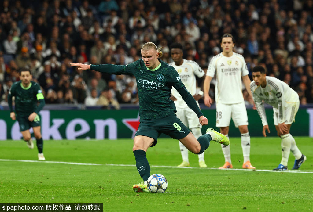 ราชาแห่งมีม! ฮาแลนด์: ผมรู้สึกประหม่าเวลาเห็นคาร์ราเกอร์ แต่การได้เจอคีนทำให้ผมต้องกลับบ้านไปตะโกนใส่พ่อ รอย, แมนเชสเตอร์ ซิตี้, ซาลาห์