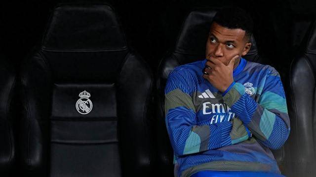 ความทุกข์ของคีเลียน เอ็มบัปเป้ทวีความรุนแรงขึ้นเมื่อเขาแพ้คดีในศาลสองคดีกับปารีส แซงต์-แชร์กแมง อุทธรณ์ ยูโร ฝรั่งเศส