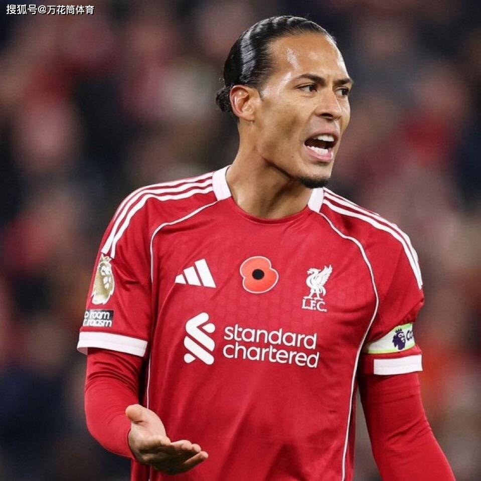 ฝุ่นเริ่มสงบแล้ว! พายุของลิเวอร์พูลสงบลงเมื่อนักเตะวัย 34 ปีเข้ามาไกล่เกลี่ย ทำให้ซาลาห์สามารถเล่นในศึกแอฟริกาคัพออฟเนชันส์ด้วยรอยยิ้ม