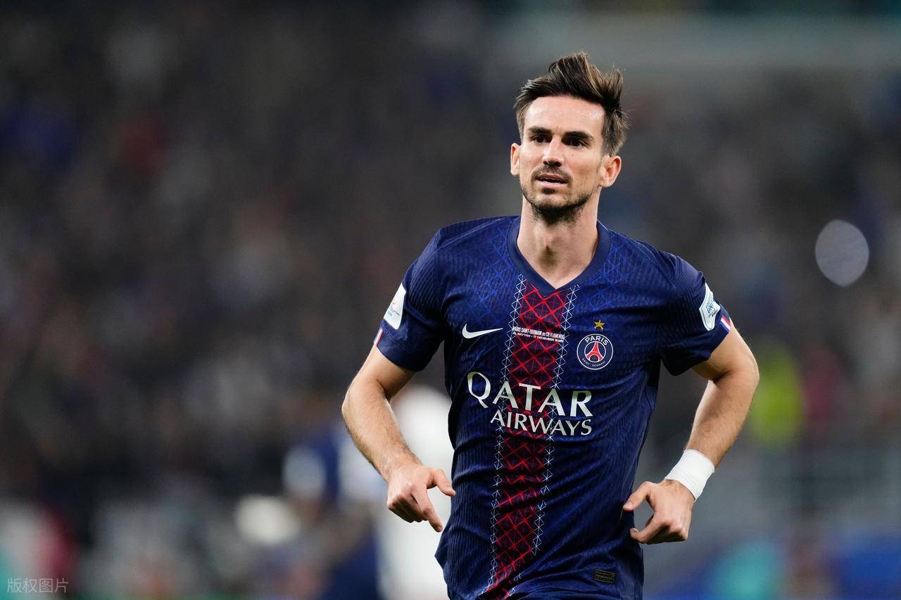 อินเตอร์คอนติเนนตัล คัพ: 3-2, ปารีส แซงต์-แชร์กแมง ชนะอย่างหวุดหวิดเหนือทีมแกร่งจากอเมริกาใต้ คว้าแชมป์, ซาฟอนอฟ เซฟจุดโทษสี่ครั้งในการดวลกับฟลาเมงโก้