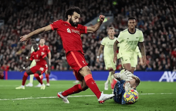 ศึกบุนเดสลีกาวันศุกร์: ไอน์ทรัค แฟรงค์เฟิร์ต เปิดบ้านรับการมาเยือนของ โบรุสเซีย ดอร์ทมุนด์ ในการต่อสู้เพื่อชิงตั๋วแชมเปียนส์ลีกที่เริ่มดุเดือดตั้งแต่ต้น! อินเตอร์ มิลาน นาโปลี แมนเชสเตอร์ ยูไนเต็ด