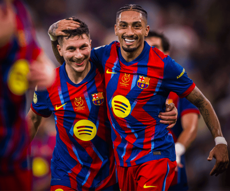 ค่ำคืนแห่งความสูงและความต่ำสำหรับสโมสรใหญ่: บาร์เซโลนาเข้าสู่รอบชิงชนะเลิศด้วยสกอร์ 5-0 ทีมที่เพิ่งเลื่อนชั้นไม่ชนะติดต่อกัน 11 นัด แต่เสมอกับแมนเชสเตอร์ ยูไนเต็ด 2-2 เชลซี 1-2 ชนะเพียงหนึ่งครั้งในแปดนัด _เบิร์นลีย์_, _ฟูแล่ม_, _อาร์เซนอล_