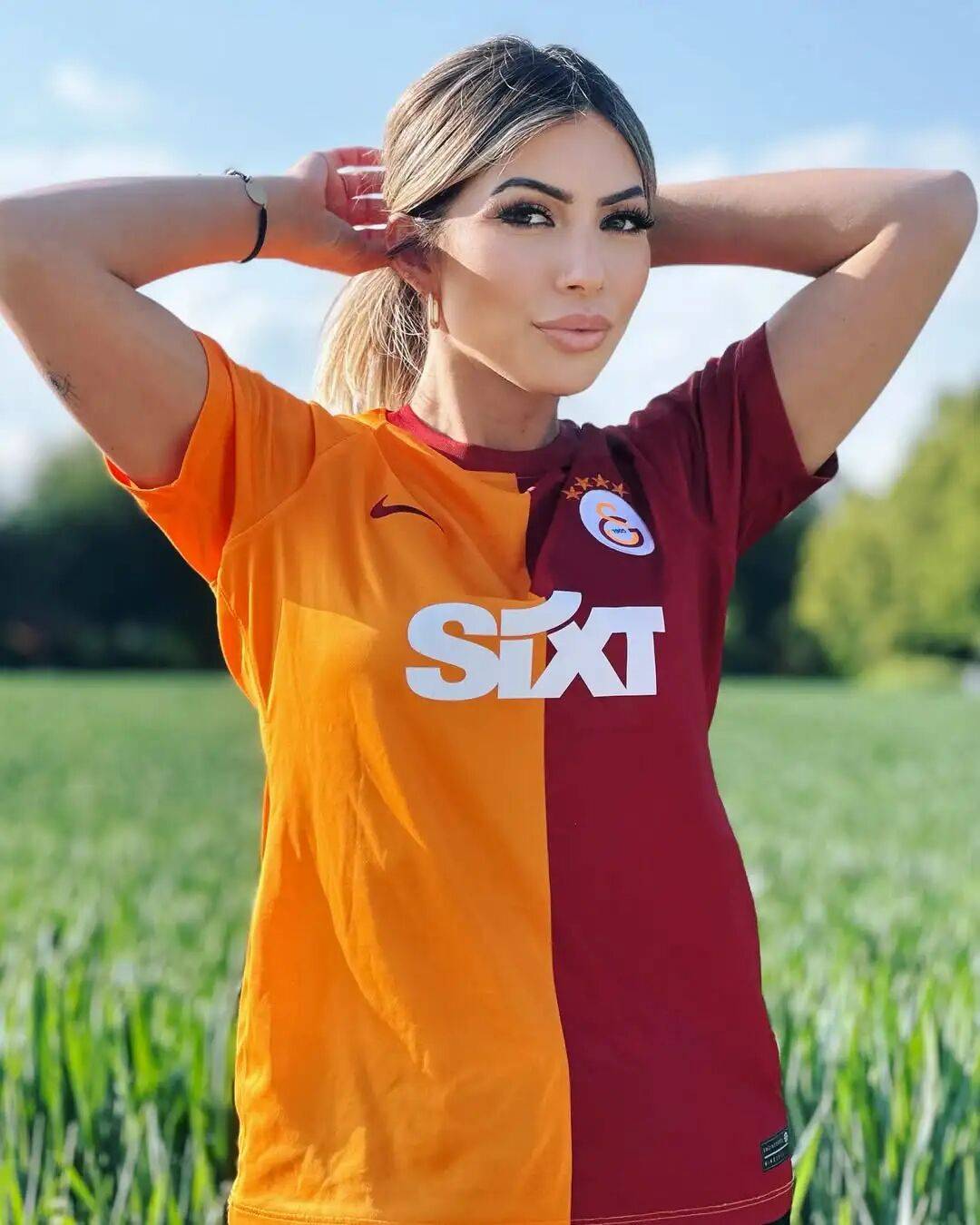 ยูฟ่า แชมเปียนส์ลีก: ผู้เล่นคนสำคัญของกาลาตาซารายกลับมาแล้ว ขณะที่แอตเลติโก มาดริดปฏิเสธข่าวลือการย้ายทีม การแข่งขัน: อลาเบส พบ เอสปันญอล