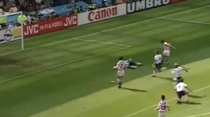 ดาริโอ ชูเคอร์ ผู้คว้าตำแหน่งดาวซัลโวสูงสุดในฟุตบอลโลกปี 1998 – เขาอยู่ในระดับใดของกองหน้าในวงการฟุตบอล? ประตู เท้าซ้าย โครเอเชีย