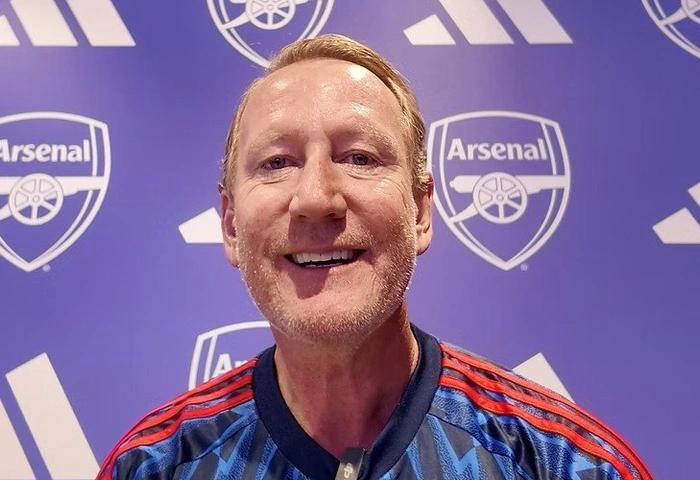 ตำนานอาร์เซนอลออกมาสนับสนุนสเปอร์สอย่างเปิดเผยให้เอาชนะแมนซิตี้ พร้อมถูกแฟนปืนใหญ่โจมตีอย่างหนัก_Palour_แชมเปียนส์ลีก