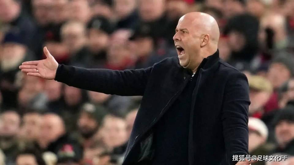 ก่อนที่ตลาดซื้อขายนักเตะจะปิดตัวลง ทีมหงส์แดงได้เรียกร้องให้เซ็นสัญญากับนักเตะลิเวอร์พูลสองคน; เขารู้สึกว่าเขาถูก "ทอดทิ้ง"_Slot_Arne_แชมเปียนส์ลีก