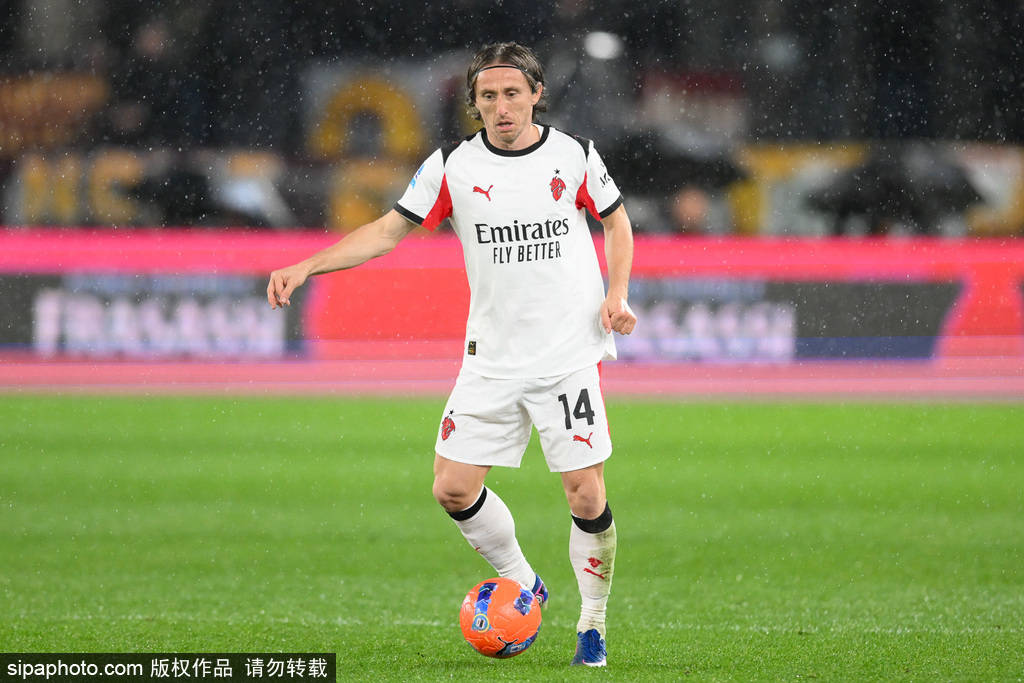 พรีวิวการแข่งขัน: อาร์เซนอล, เชลซี และแมนเชสเตอร์ ซิตี้ ผ่านเข้าสู่รอบชิงชนะเลิศลีกคัพ; บาร์เซโลนา พบกับทีมรองบ่อนในโกปา เดล เรย์ _การแข่งขัน_ _เกมรุก_ _อินเตอร์ มิลาน_