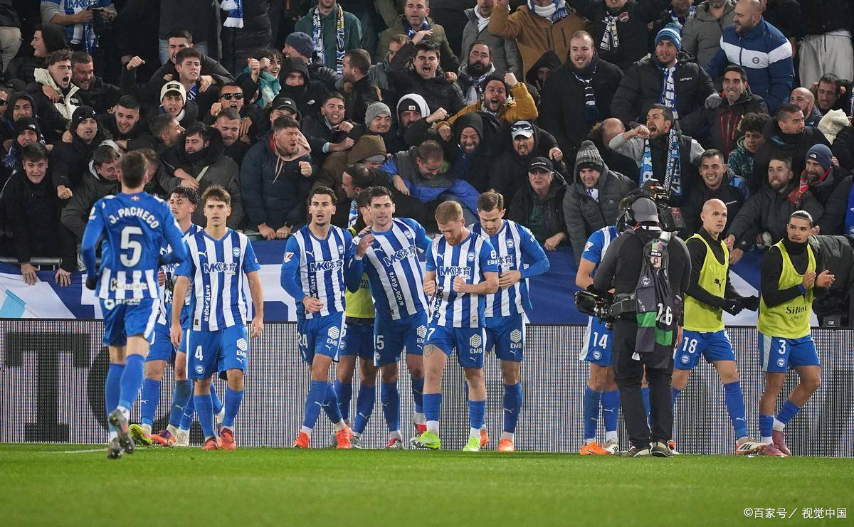 ฟุตบอลวันนี้: ท็อตแน่ม ฮ็อตสเปอร์ พบ แมนเชสเตอร์ ซิตี้, โบรุสเซีย ดอร์ทมุนด์ พบ 1. เอฟซี ไฮน์เดนเฮลม์ เบอร์ลิน แมตช์: ยูฟ่า แชมเปียนส์ ลีก, อินเตอร์ มิลาน