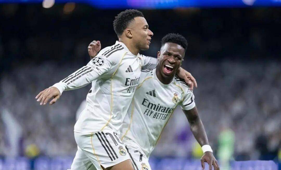 €125 ล้าน! การเซ็นสัญญาอย่างรวดเร็วของเรอัล มาดริด – การจากไปของสองดาวบ่งบอกถึงแผนการซ่อนเร้น? _Squad_Attack_Defence_Players