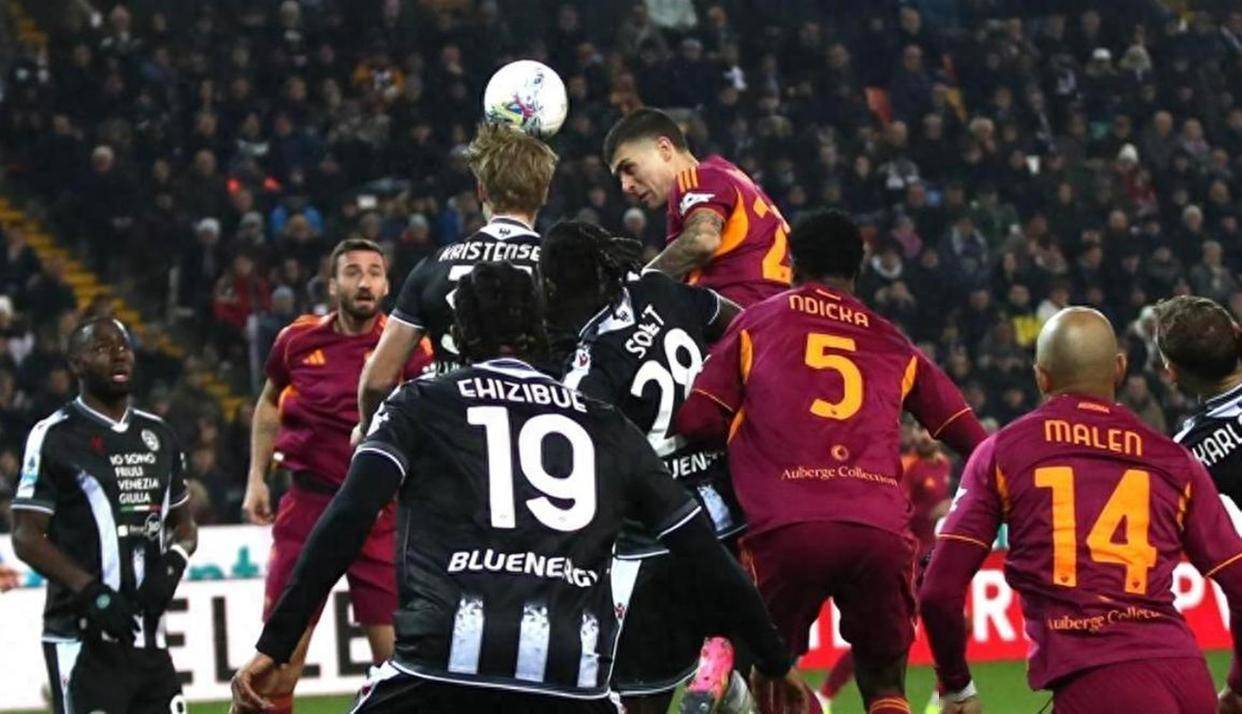 0-1! 1-2! คืนแห่งความสูงและความต่ำ: โรม่าสร้างความประหลาดใจ, ปอร์โต้พ่ายแพ้ครั้งแรกอย่างไม่คาดคิด, ซันเดอร์แลนด์บุกคว้าชัยชนะ _การแข่งขัน_ ประตูที่คาซาเปียดรา