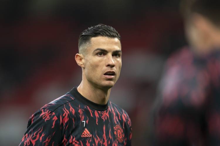 ข่าวลือโรนัลโด้ถูกปฏิเสธ! เจ้าหน้าที่แมนเชสเตอร์ ยูไนเต็ด ยืนยัน: ไม่มีการย้ายทีมของโรนัลโด้ในปีนี้!_ริยาด_ชัยชนะ_สื่อ