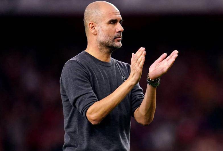 ช่างเป็นการเสียเปล่าอะไรเช่นนี้! เซ็นสัญญากับกองกลางตัวรับในราคา 50 ล้านปอนด์ เพียงเพื่อจ่ายค่าตัวเขา 150,000 ปอนด์ต่อสัปดาห์ – ความผิดพลาดที่น่าหัวเราะที่สุดของเป๊ป กวาร์ดิโอลา ทำให้แมนเชสเตอร์ ซิตี้ ต้องจ่ายราคาแพงมาก