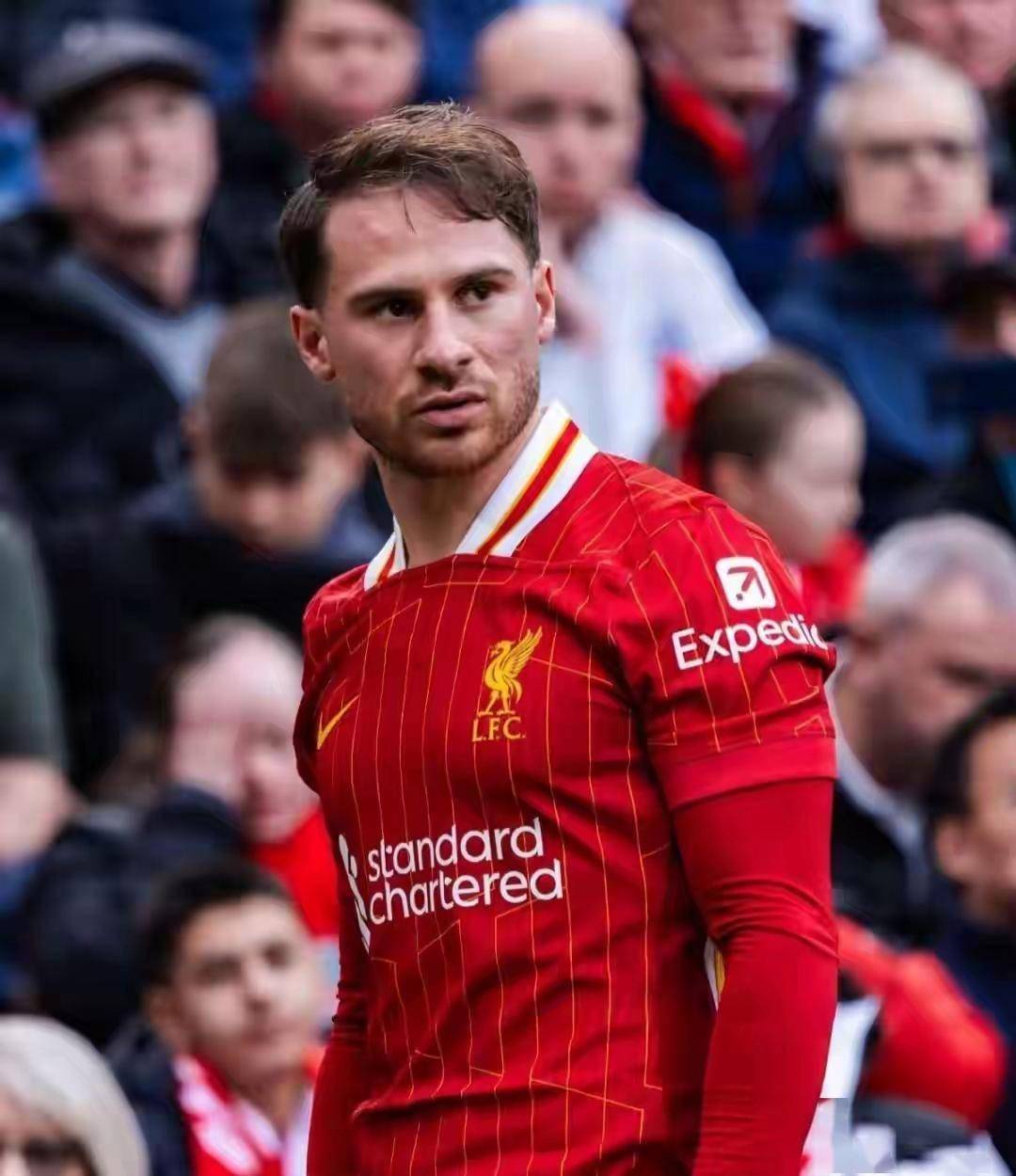 300 ล้านยูโรสำหรับบาเยิร์น? อลอนโซ่เจรจาลับกับหัวหน้าฝ่ายซื้อขายนักเตะ ขณะที่ทีม 'กาลาคติกอส 2.0' สำหรับฤดูกาลหน้าเริ่มเป็นรูปเป็นร่าง _แทคติก_ทีม_งบประมาณ