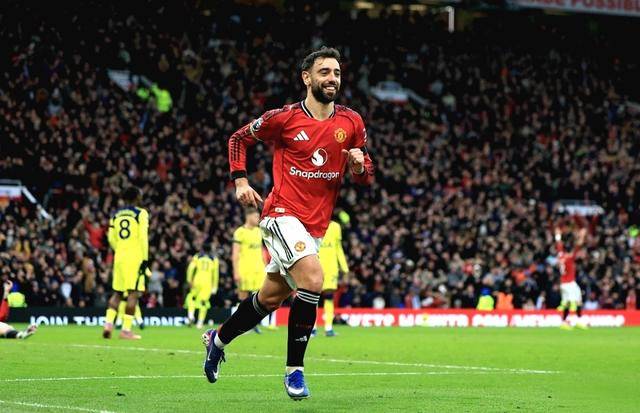 แมนเชสเตอร์ ยูไนเต็ด 2-0 ท็อตแน่ม ฮ็อตสเปอร์: ชนะติดต่อกัน 4 นัด! คาร์ริค แสดงศักยภาพการเป็นผู้จัดการทีม! บรูโน่ แฟร์นันด์ส วัย 31 ปี ระเบิดฟอร์มด้วย 1 ประตูและ 5 แอสซิสต์ใน 5 นัด_นักเตะยอดเยี่ยม_แท็คติก_อาร์เซนอล