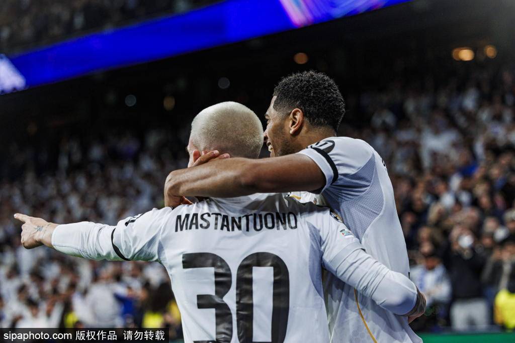 คีเลียน เอ็มบัปเป้, 'ถูกบังคับ' ให้เลือก: เรอัล มาดริดสามารถเสียสละลาลีกาเพื่อแชมเปียนส์ลีกได้หรือไม่? _ฤดูกาล_ เบนฟิก้า_ บาร์เซโลนา