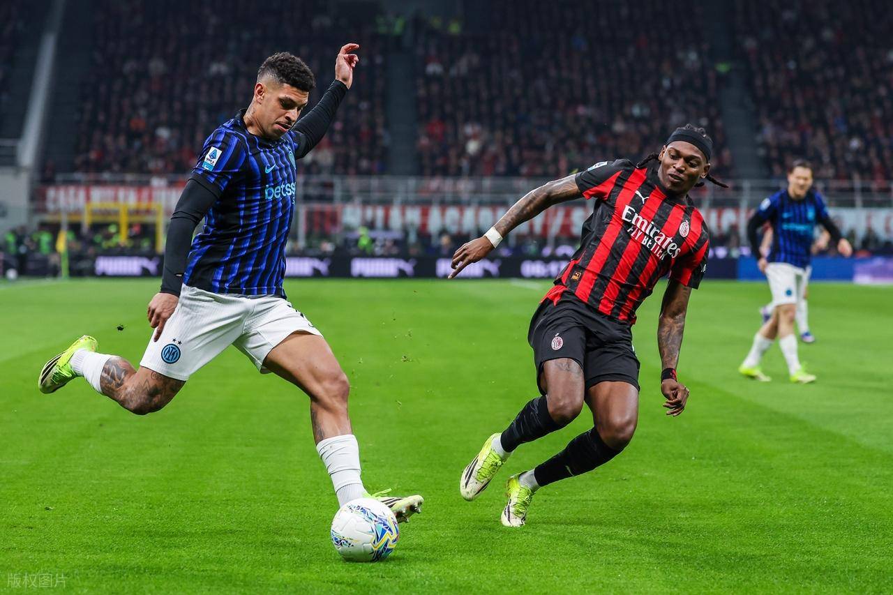 คืนกระตุ้น: มูรินโญ่นำทีม 2-2 ดึงผู้นำ เอซี มิลาน นำ 1-0, โรม คว่ำ 1-2_Homefield_Benfica_Inter Milan