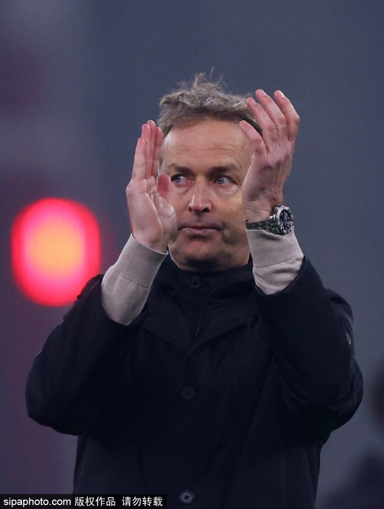 ทันเวลา: ระยะเวลาการวิ่งของเลเวอร์คูเซ่นฟื้นตัว และสองเกมติดต่อกันนั้นผูกติดอยู่กับฟุตบอลของ Giants_Company_Hullman_Women อย่างเท่าเทียมกัน