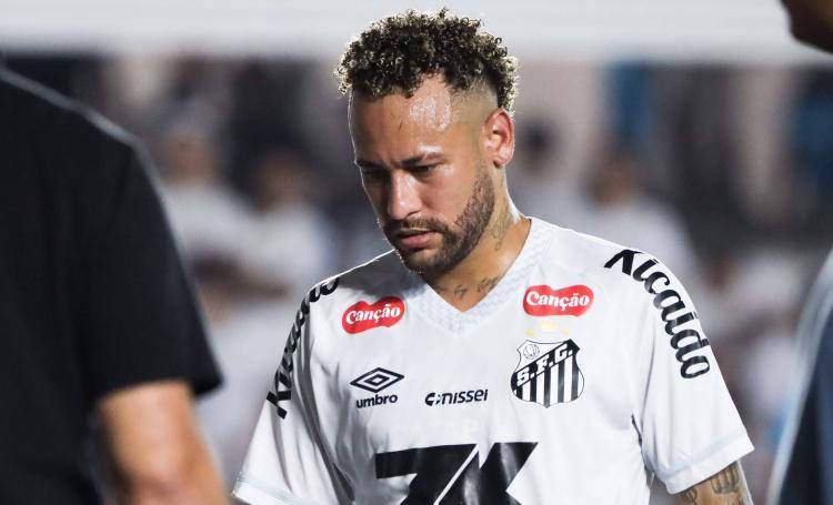 เนย์มาร์เผชิญกับความท้าทายครั้งใหญ่: รายชื่อล่าสุดของบราซิล Sparks การอภิปรายอย่างดุเดือด