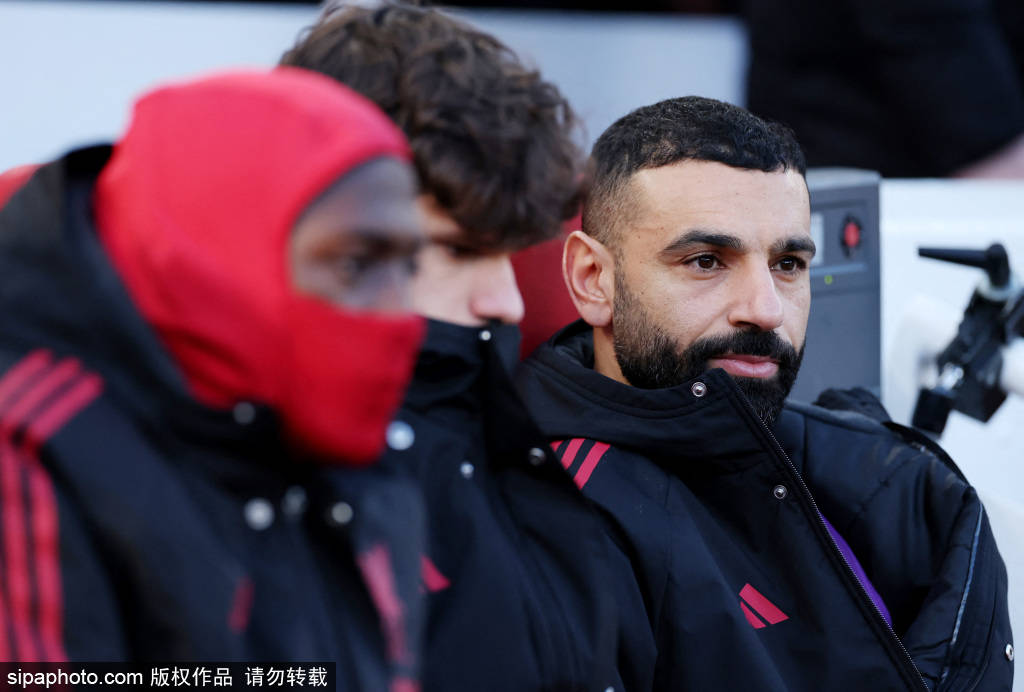 George Mamardashvili มีโอกาสใหม่: Alisson ได้รับบาดเจ็บ ผู้รักษาประตูชาวจอร์เจียสร้างบล็อกบัสเตอร์ใน Liverpool ได้หรือไม่ _ anfield_valencia_competition