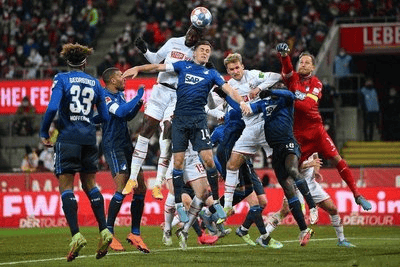 วันอาทิตย์ที่ 021 บุนเดสลีกา: เซนต์เปาลี vs ไฟร์บูร์ก