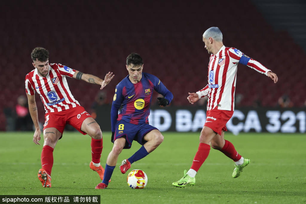 การต่อสู้ที่สำคัญของลาลีกา: บาร์เซโลนาและเรอัลมาดริดนำเข้าสู่วันหยุดสุดสัปดาห์_BernAbeu_Frick_Chapter