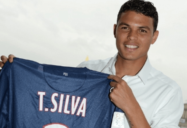 14 ปีที่แล้ว กองหลังกลายเป็นราชามาตรฐาน! ซิลวา ร่วมทีมปารีส ด้วยวัย 27 ปี ด้วยวัย 27 ปี