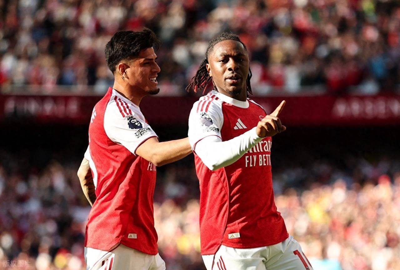 1-0! 3-1 คืนพรีเมียร์ลีก บ้า! อาร์เซนอล กลับสู่จุดสูงสุด หงส์แดงคว้าชัยชนะครั้งใหญ่ อันดับล่าสุด ปล่อย_competition_liverpool_tottenham